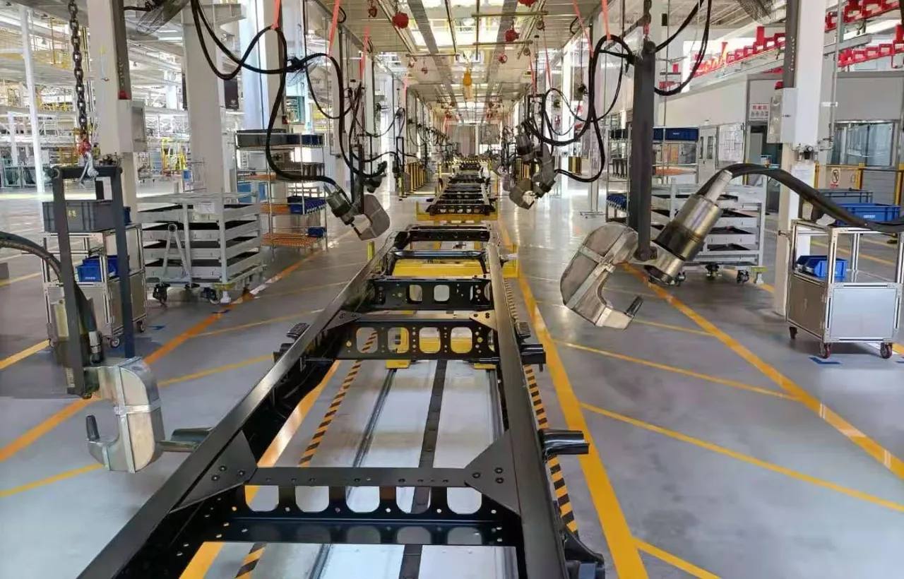 Commercial vehicle frame riveting line, BAIC Foton